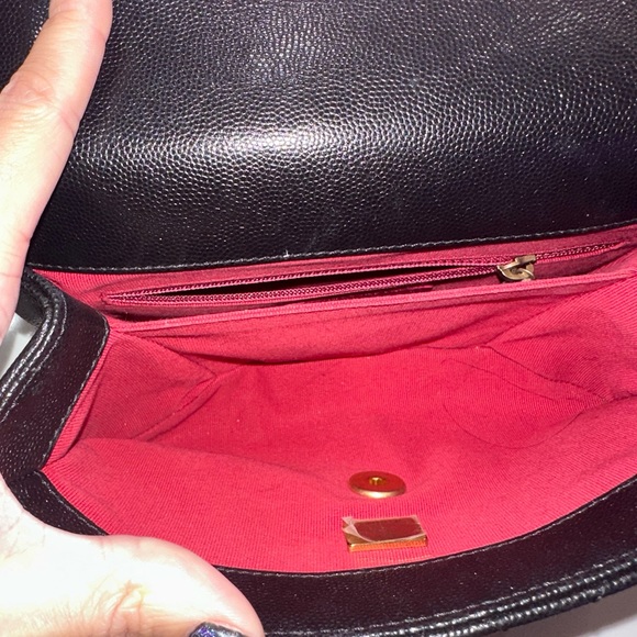 Caviar Quilted Mini Bracelet On Chain Flap - Picture 11 of 12